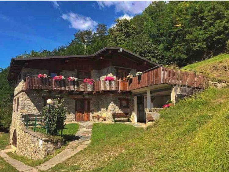 Agriturismo Cavria Castione Andevenno Eksteriør bilde