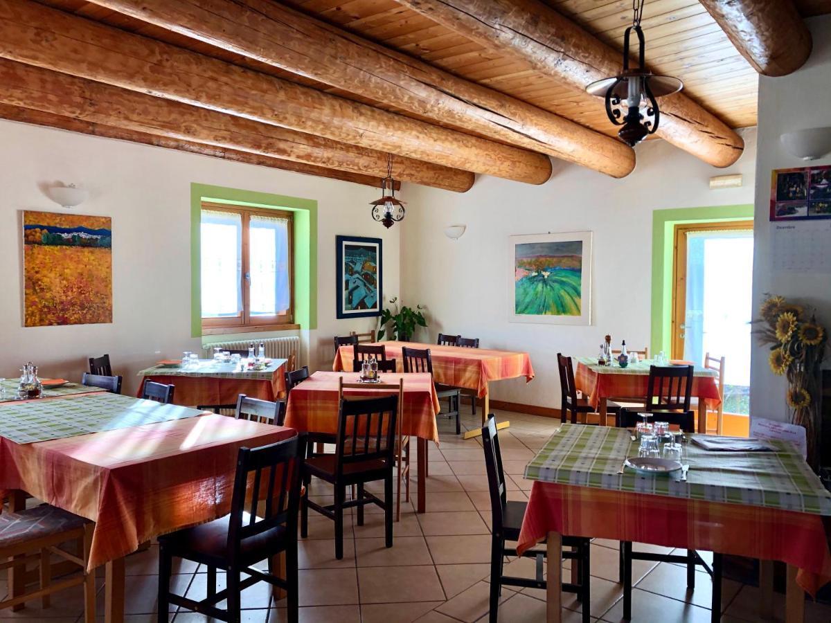 Agriturismo Cavria Bed & Breakfast Castione Andevenno Eksteriør bilde